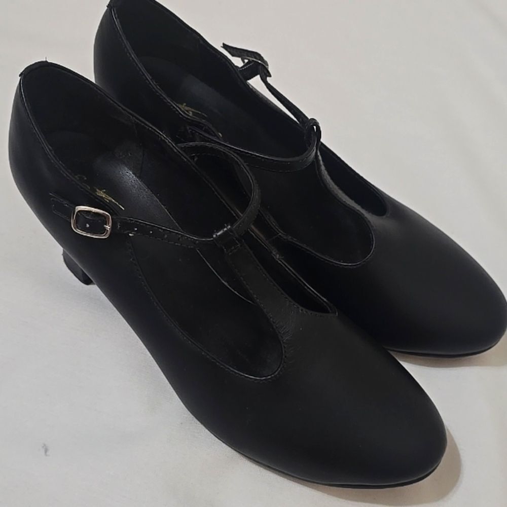 So Dance black leather tap dance ladies shoe with pnails size 9 1/2 L